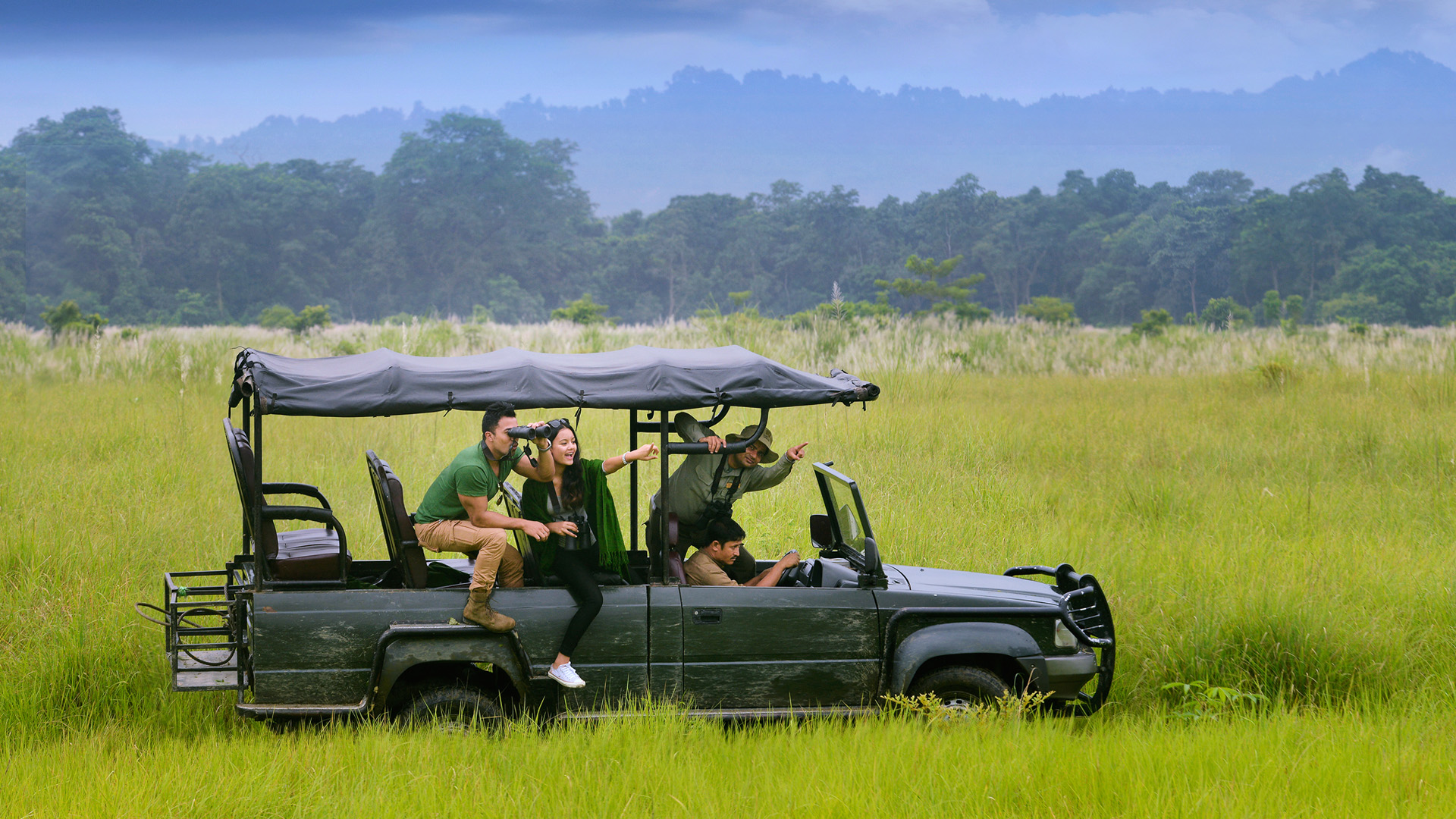 Chitwan Jungle Safari in Nepal: A Wild Experience in Nature’s Heart